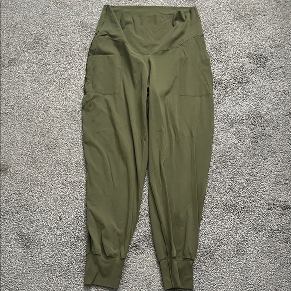 aerie Pants - Aerie Offline Olive Green Real Me Joggers Size XL